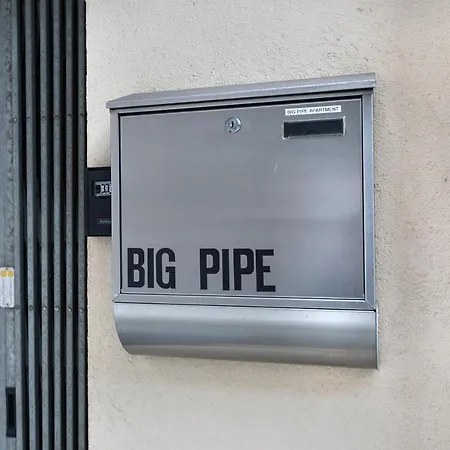 Big Pipe *